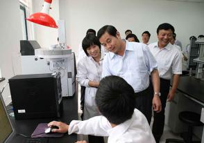 2011年7月20日，時(shí)任江蘇省副省長(cháng)史和平視察今世緣。