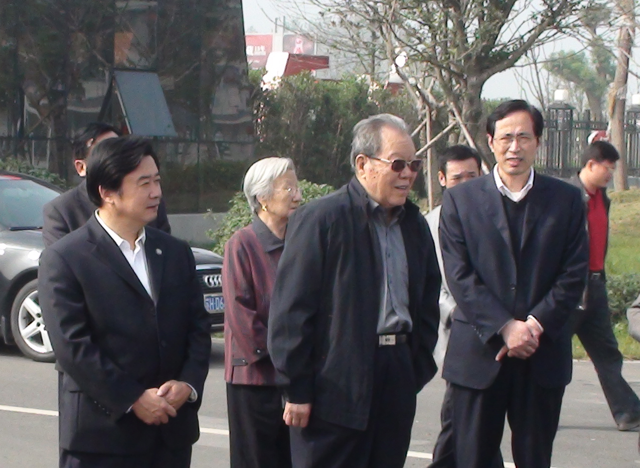 2011年10月14日，中組部原部長(cháng)張全景視察今世緣。